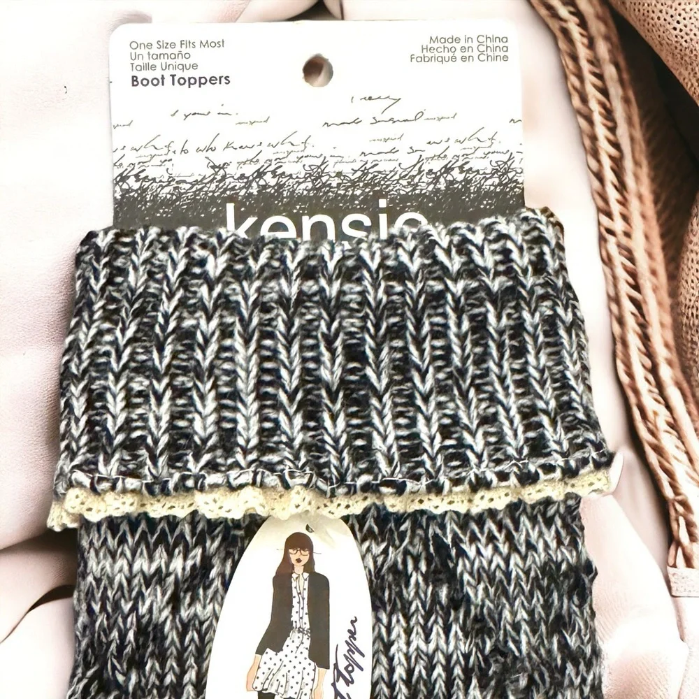 NWT Kensie Black White Knit Boot Toppers Cozy Winter Boot Cuffs